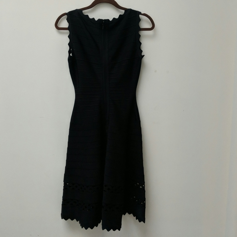 Dress - Picture 4 of 4